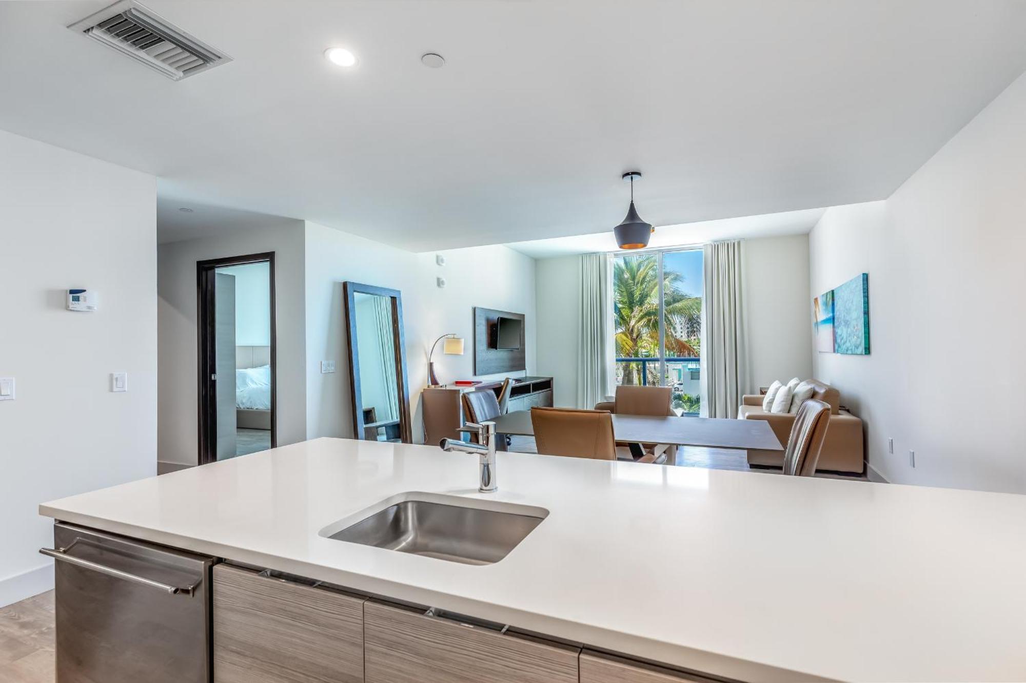 Stylish Private Beach Condo In Hollywood Fl, 3Min Walk To Hollywood Beach Exterior foto